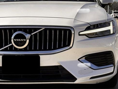 Used 2021 Volvo S60 T8 Inscription image 10