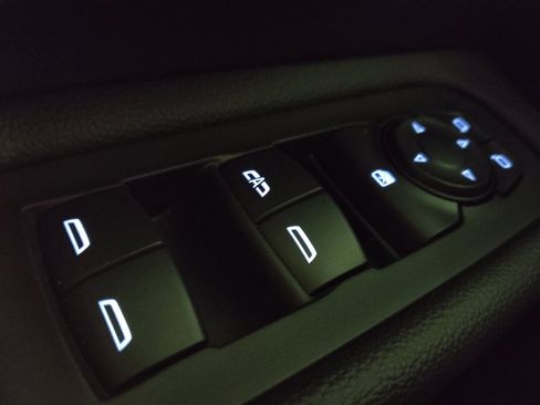 Used 2022 GMC Terrain SLE w/ Driver Convenience Package AWD/4WD image 27