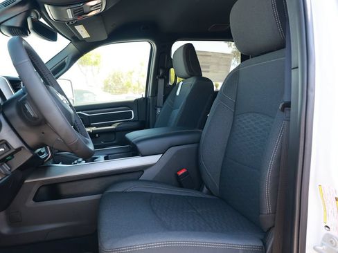 New 2026 RAM 3500 Big Horn AWD/4WD image 17