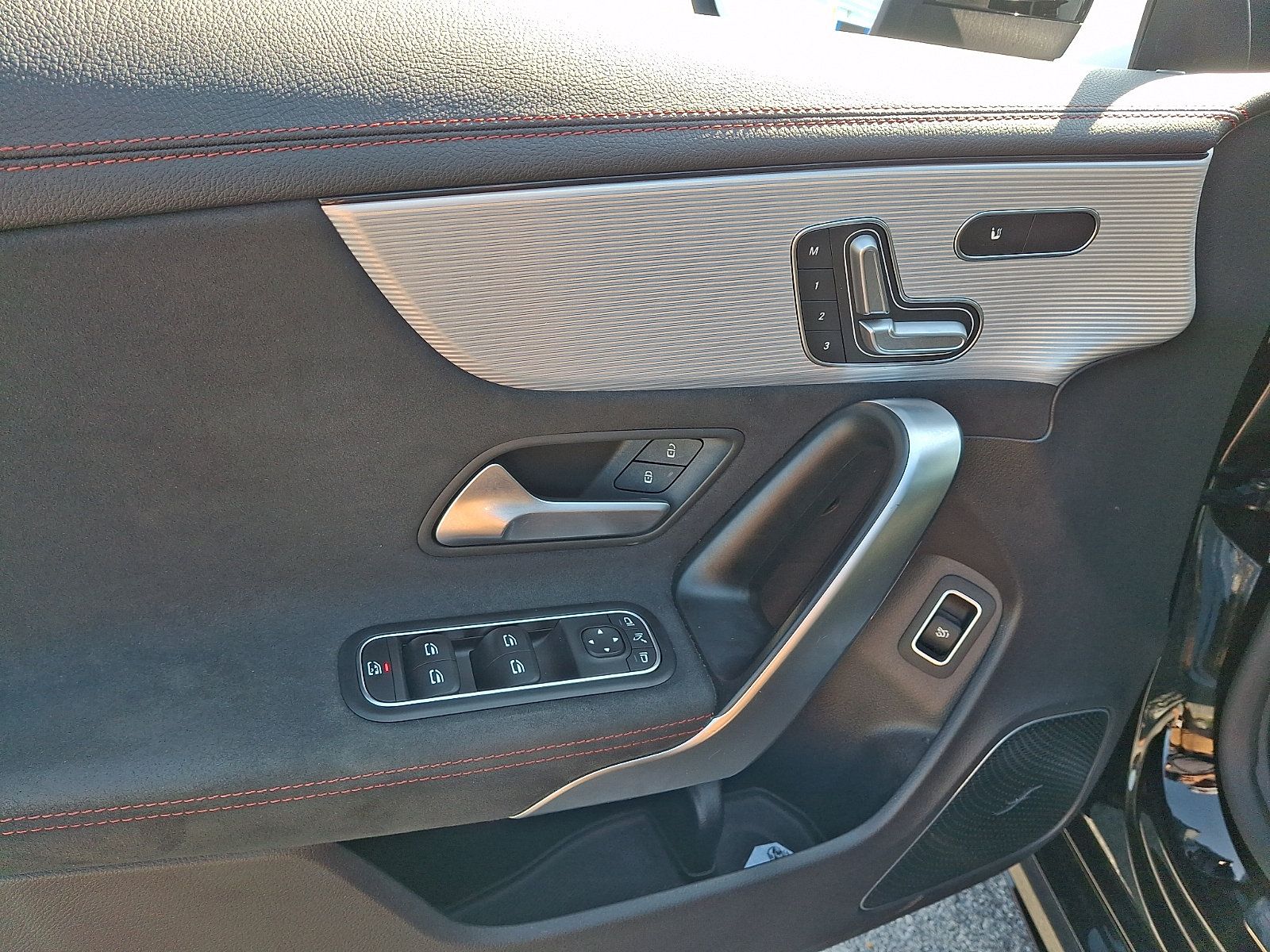 Used 2020 Mercedes-Benz CLA 250 4MATIC image 12