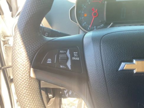 Used 2016 Chevrolet Sonic LT FWD image 30