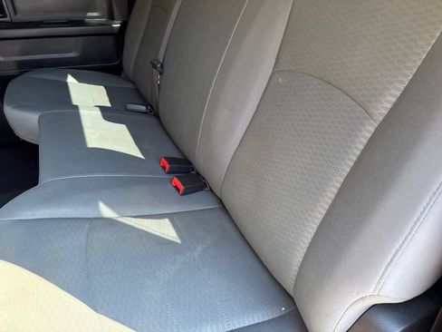 Used 2017 RAM 1500 Express AWD/4WD image 12