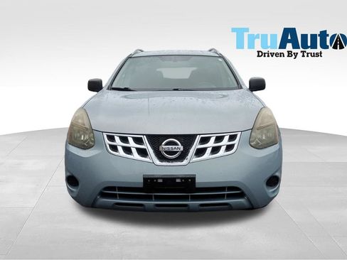Used 2015 Nissan Rogue S w/ Convenience Package AWD/4WD image 2