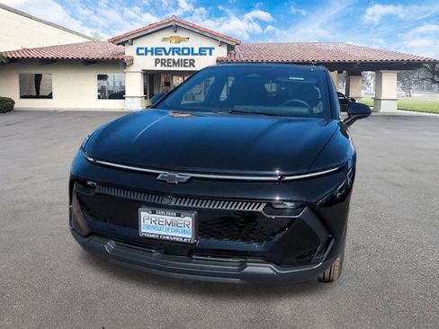 New 2026 Chevrolet Equinox EV LT image 3