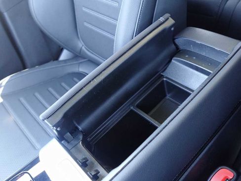 Used 2026 Mercedes-Benz GLC 300 GLC 300 image 45