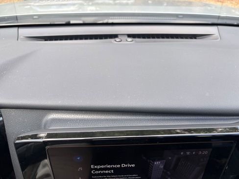 Used 2025 Toyota Camry LE FWD image 17