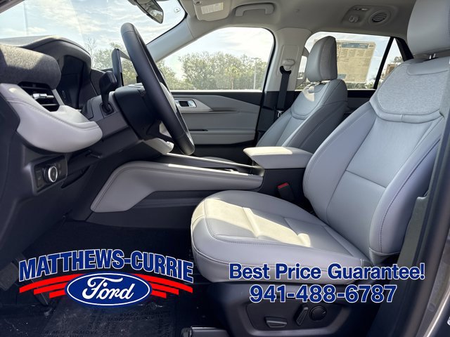 New 2026 Ford Explorer Active w/ Active Comfort Package RWD image 9