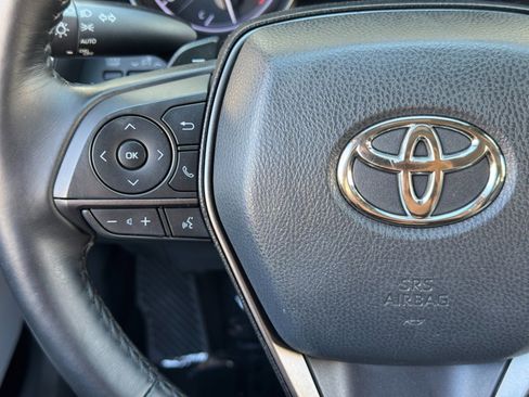 Used 2021 Toyota Camry SE FWD image 19
