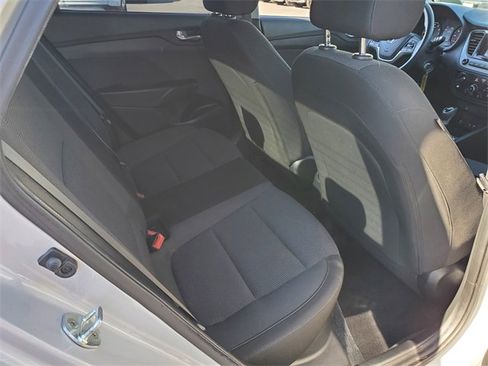 Used 2020 Hyundai Accent SE image 16