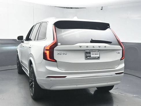 New 2026 Volvo XC90 T8 Plus w/ Protection Package Premier AWD/4WD image 6