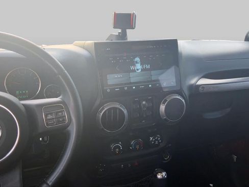 Used 2012 Jeep Wrangler Unlimited Sport AWD/4WD image 6