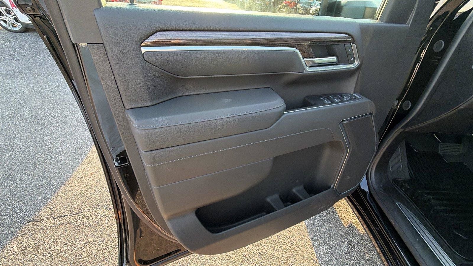 New 2026 Chevrolet Silverado 2500 LT w/ Trail Boss Package AWD/4WD image 14