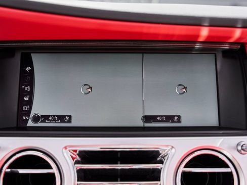 Used 2018 Rolls-Royce Dawn RWD image 69