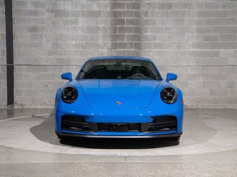 Used 2025 Porsche 911 Carrera RWD image 8