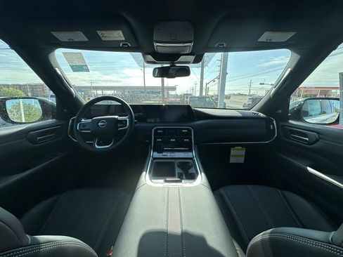 New 2025 Nissan Armada SL image 15