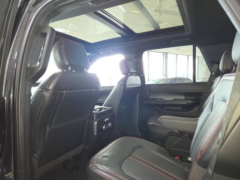 Used 2019 Ford Expedition Limited w/ Equipment Group 303A AWD/4WD image 21
