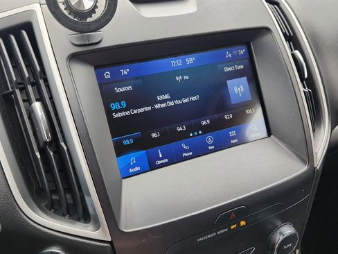 Used 2020 Ford Edge SEL w/ Convenience Package FWD image 18