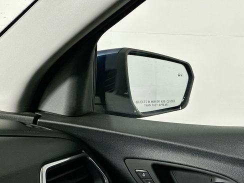 Used 2020 Chevrolet Equinox LT image 26