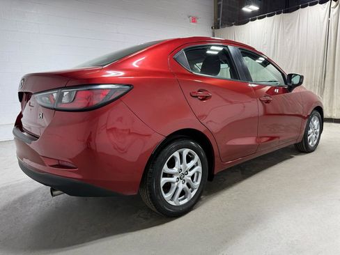 Used 2017 Toyota Yaris iA FWD image 4