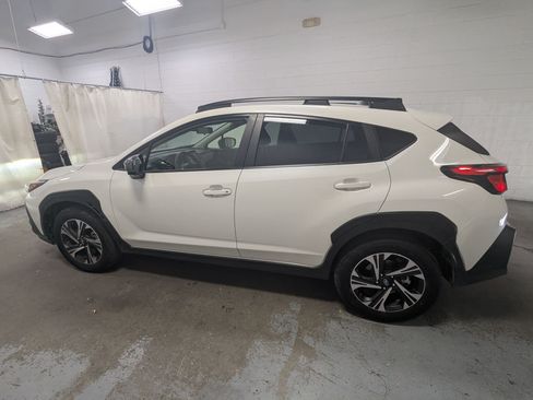 Used 2025 Subaru Crosstrek 2.5i Premium AWD/4WD image 10