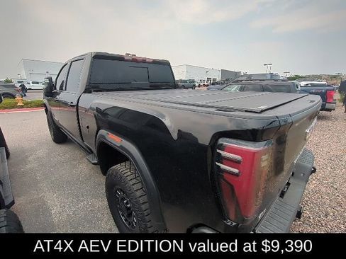 Used 2025 GMC Sierra 2500 AT4X w/ AT4X AEV Edition AWD/4WD image 4