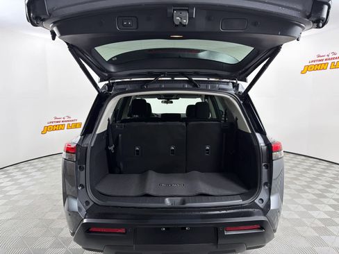 New 2026 Nissan Pathfinder SV image 5