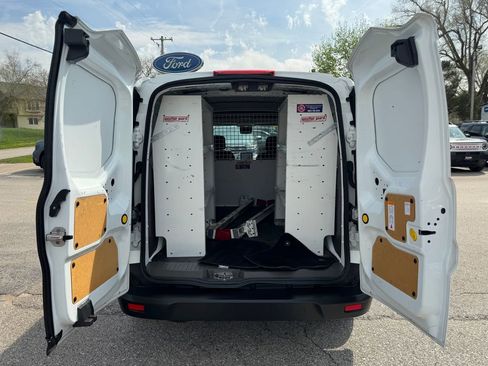 Used 2022 Ford Transit Connect XLT FWD image 9
