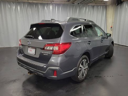 Used 2018 Subaru Outback 3.6R Limited AWD/4WD image 9