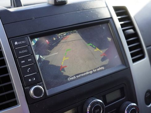 Certified 2020 Nissan Frontier SV w/ Midnight Edition Floor Mats image 13