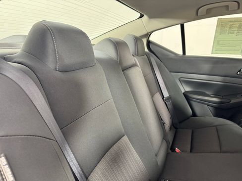 Used 2025 Nissan Altima 2.5 SV FWD image 36
