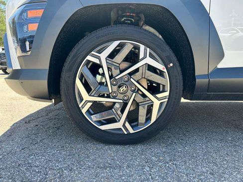 New 2026 Hyundai Kona SEL Premium AWD/4WD image 9