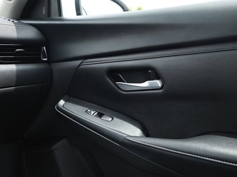 Used 2024 Nissan Sentra SV FWD image 25