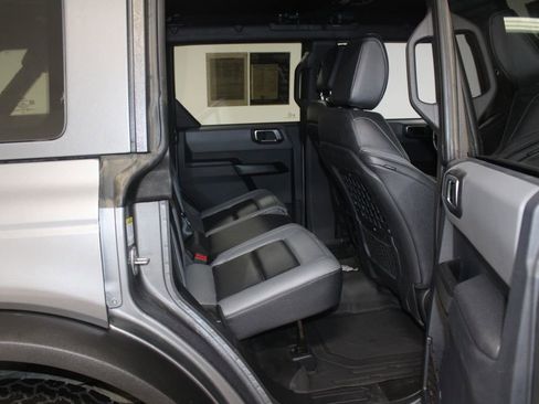 Used 2024 Ford Bronco Black Diamond image 31