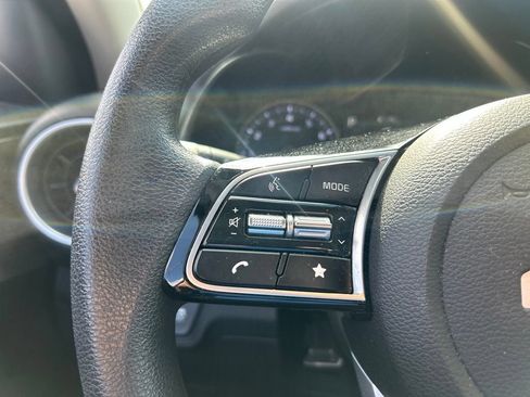 Certified 2023 Kia Forte LXS w/ LXS Technology Package FWD image 16