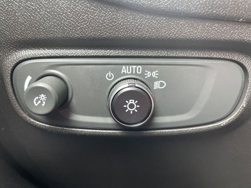 Used 2023 Chevrolet Equinox LT w/ Driver Convenience Package image 25