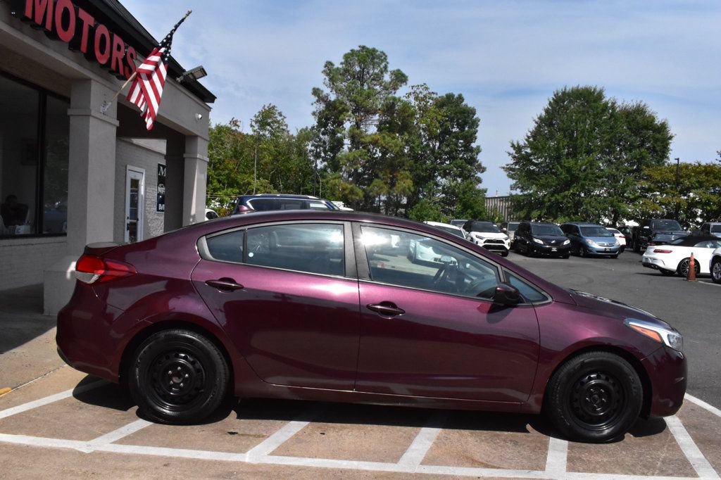 Used 2018 Kia Forte LX FWD image 6