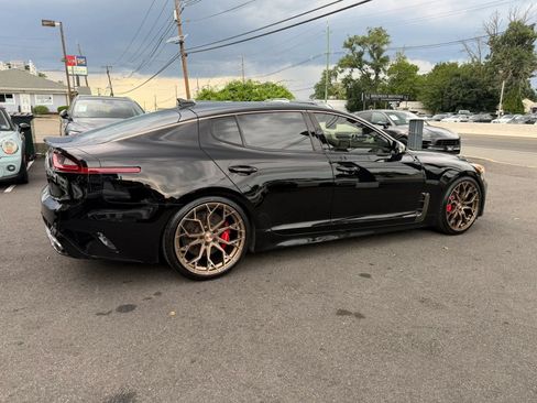 Used 2018 Kia Stinger GT1 RWD image 10