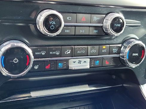 Used 2025 Ford F150 Platinum w/ Equipment Group 702A High AWD/4WD image 27