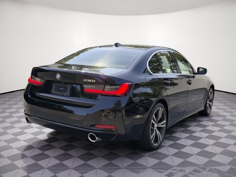 Used 2024 BMW 330i xDrive Sedan w/ Premium Package AWD/4WD image 9