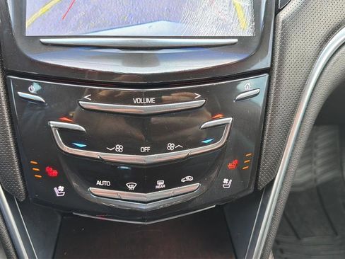 Used 2015 Cadillac XTS Luxury image 26