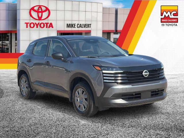 Used 2025 Nissan Kicks S FWD image 7