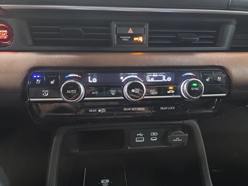 Used 2024 Honda Pilot Elite image 24