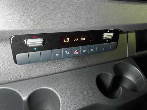 Used 2026 Mercedes-Benz Sprinter 2500 image 34