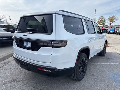 New 2026 Jeep Grand Wagoneer Summit AWD/4WD image 30
