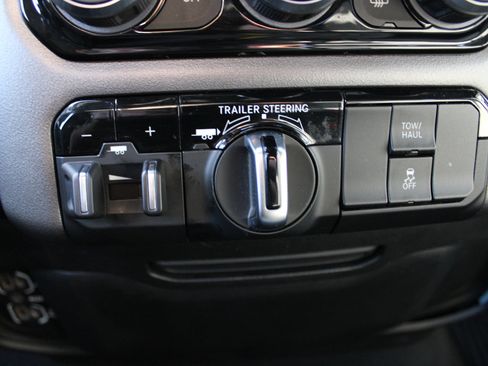 Certified 2021 RAM 1500 Big Horn w/ Trailer Tow Group image 24