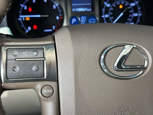 Used 2010 Lexus GX 460 image 34