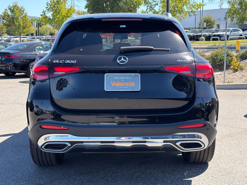 Used 2026 Mercedes-Benz GLC 300 4MATIC image 9
