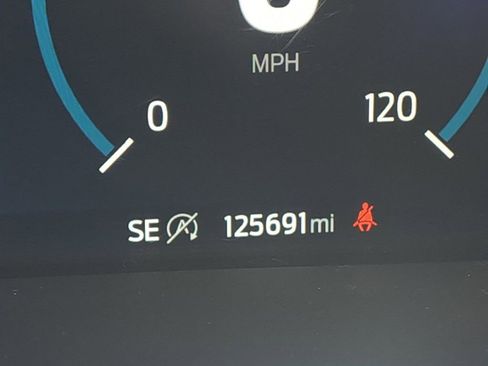 Used 2021 Ford F150 Lariat image 36