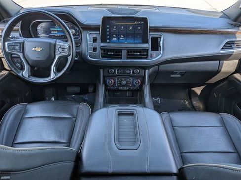 Used 2023 Chevrolet Suburban Premier image 13