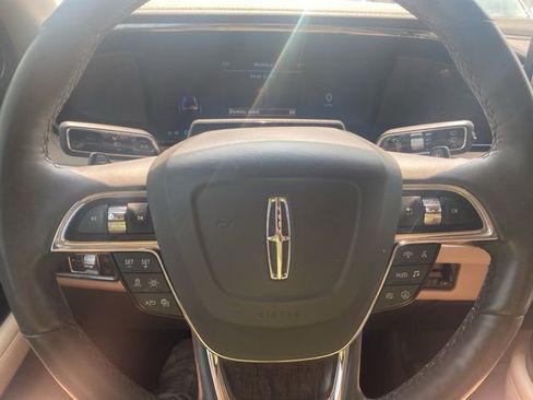Used 2023 Lincoln Navigator L Reserve AWD/4WD image 21